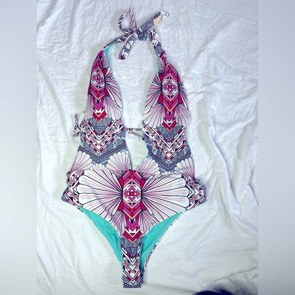 One piece swimsuit